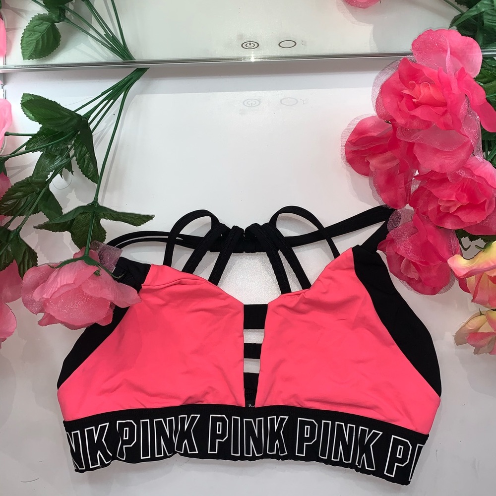 𝓥𝓢 𝓟𝓲𝓷𝓴 𝓢𝓹𝓸𝓻𝓽𝓼 𝓑𝓻𝓪